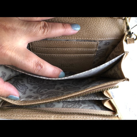 💓Simply Noelle Crossbody Bag 💓 - Picture 5 of 15